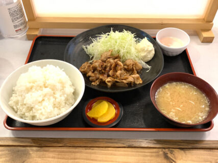 江戸川区の老舗定食屋「稲」は、昔と変わらない定食の美味しさが今も引き継がれています。